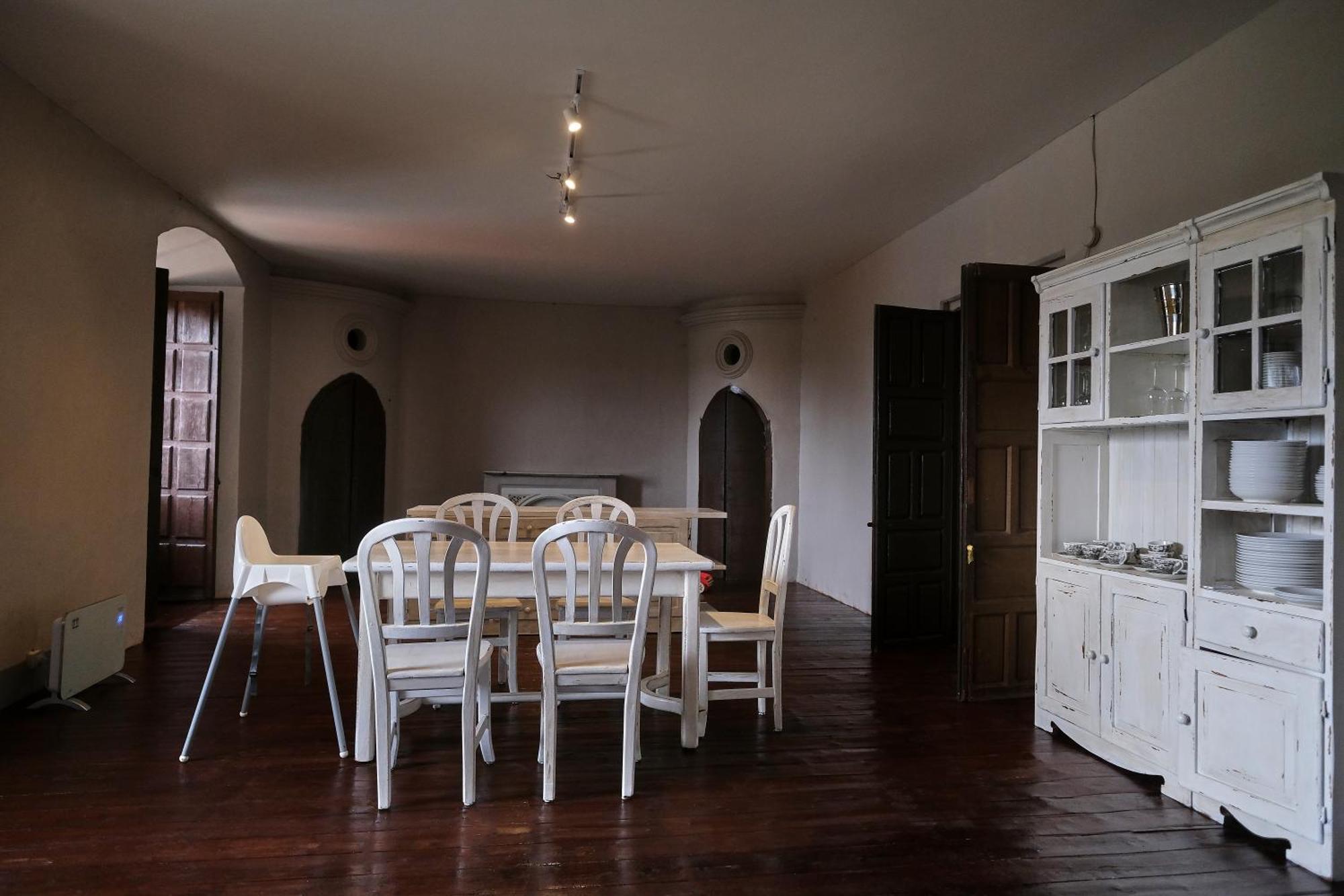 Casa Rural Palacio Conde De Aldana Con Piscina Entre Encinares Y Dehesas Terradillos ภายนอก รูปภาพ