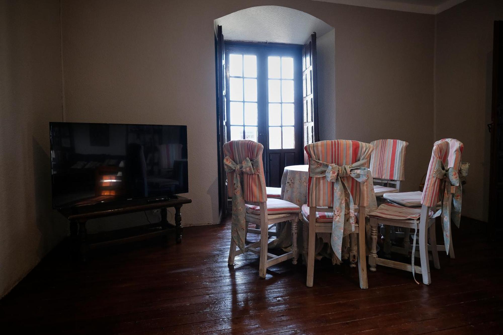 Casa Rural Palacio Conde De Aldana Con Piscina Entre Encinares Y Dehesas Terradillos ภายนอก รูปภาพ