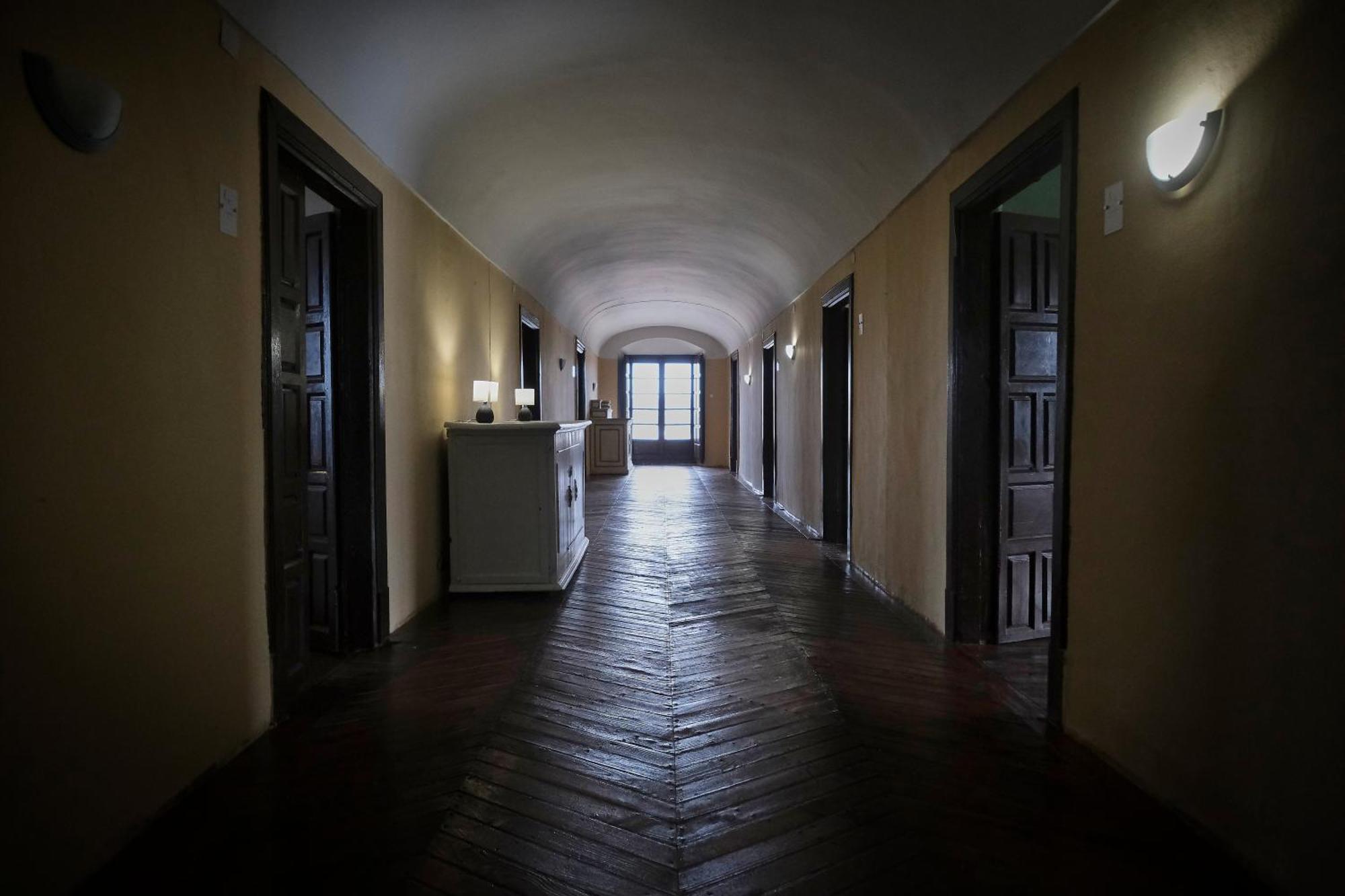 Casa Rural Palacio Conde De Aldana Con Piscina Entre Encinares Y Dehesas Terradillos ภายนอก รูปภาพ