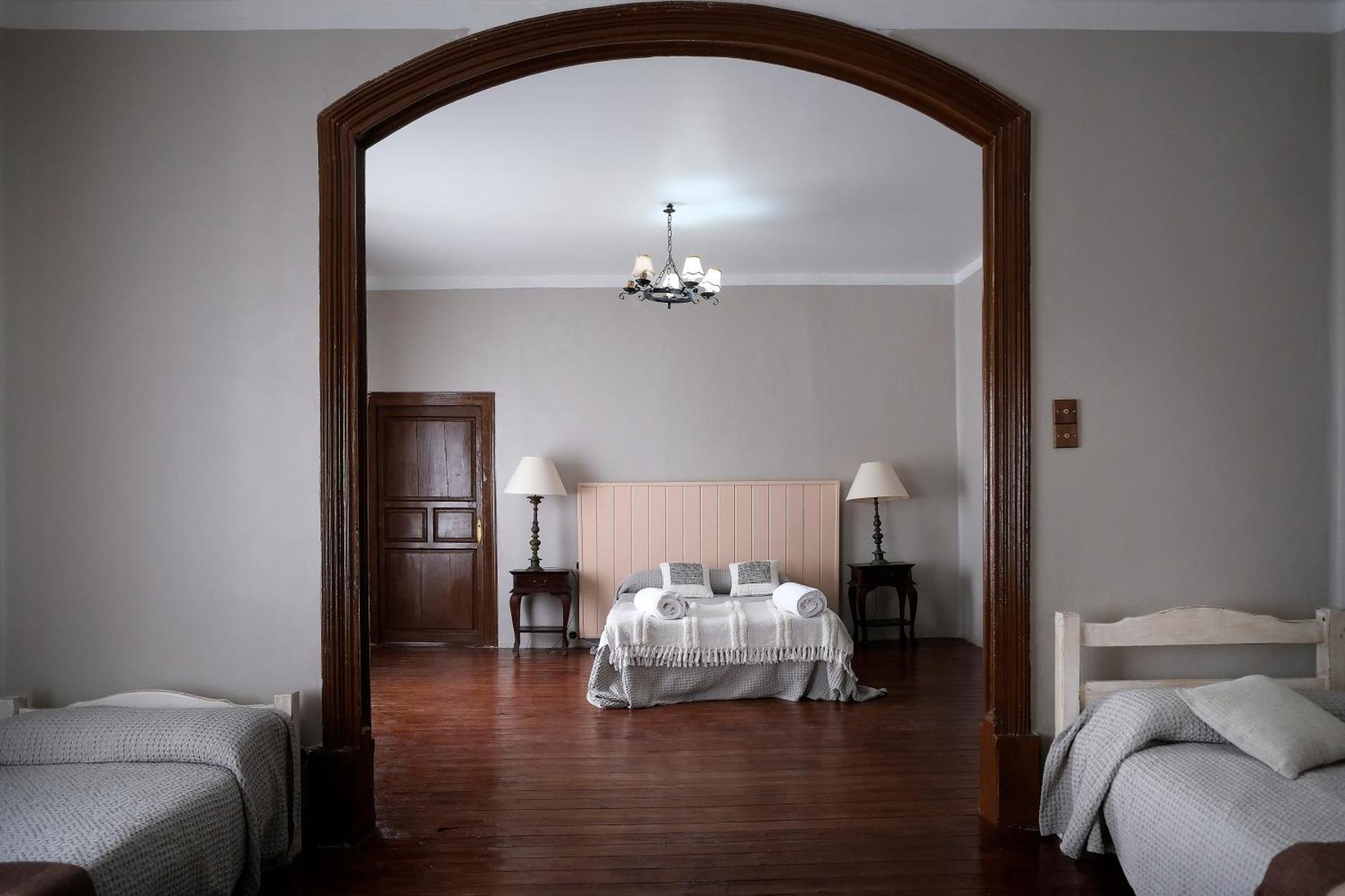 Casa Rural Palacio Conde De Aldana Con Piscina Entre Encinares Y Dehesas Terradillos ภายนอก รูปภาพ