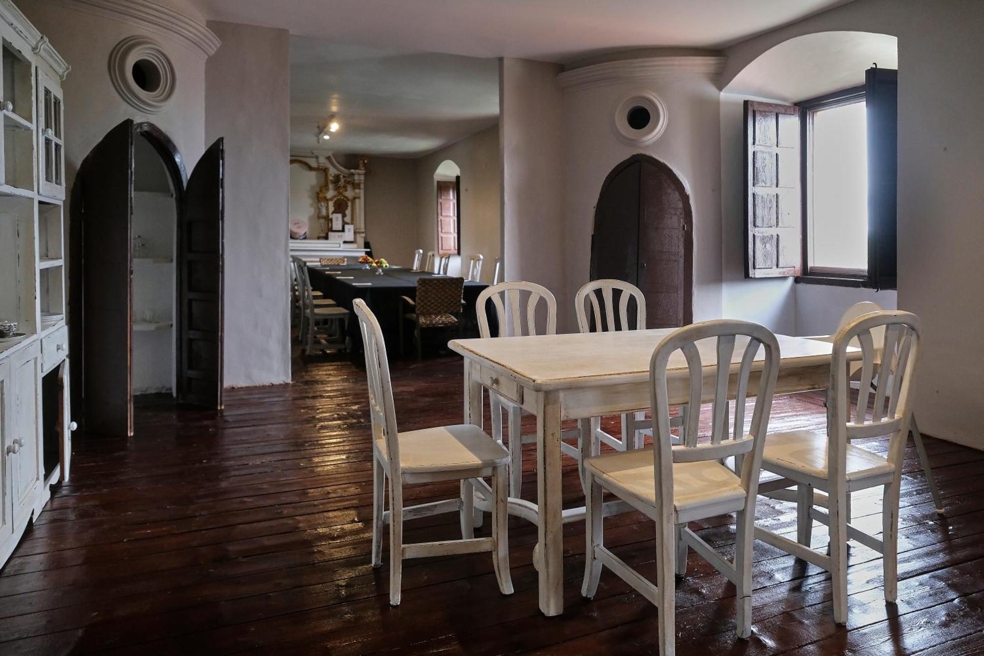 Casa Rural Palacio Conde De Aldana Con Piscina Entre Encinares Y Dehesas Terradillos ภายนอก รูปภาพ